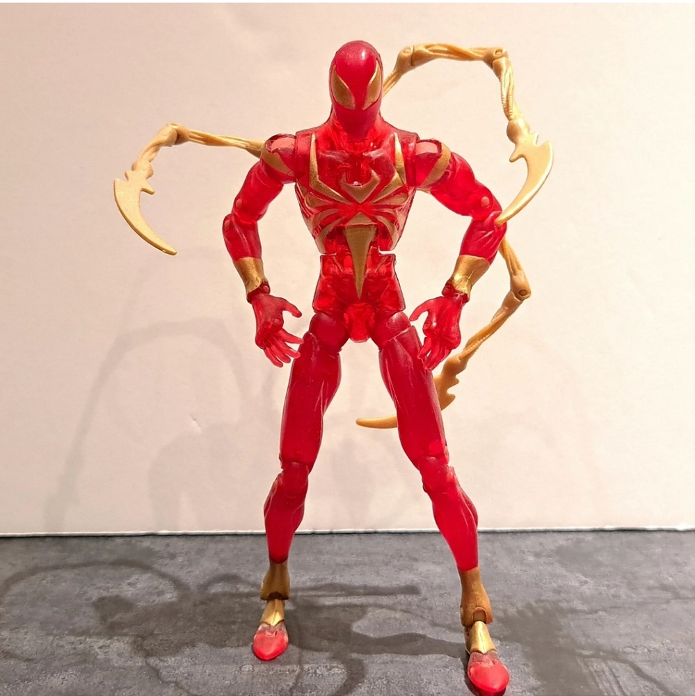 Spider-Man Origins Iron Spider figure